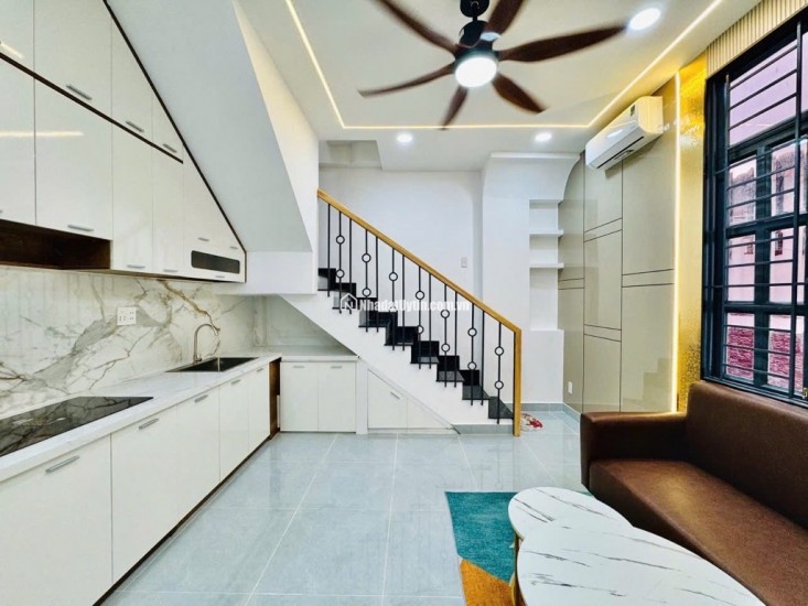  BÁN NHÀ SÁT MT GẦN NGÃ TƯ PHÚ NHUẬN, 4 TẦNG, 19M2 (4X5) 3PN 4WC - 4.85 TỶ