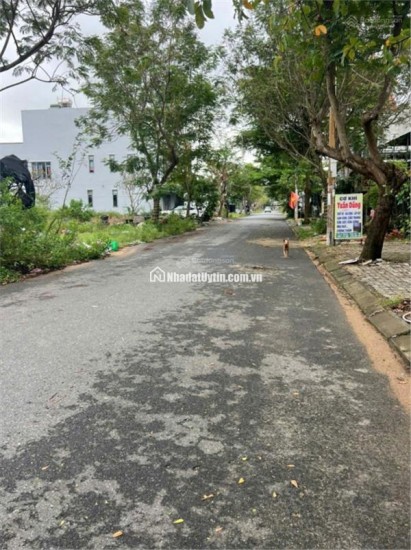 Bán đất thổ cư Lê Thương, Hòa Hiệp Nam, Liên Chiểu, Đà Nẵng. 117m2, 5x23m, giá 4.45  tỷ, sổ đỏ, hướng Tây Nam. LH: 0877661879