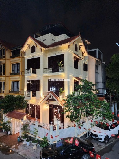 Biệt thự Thiên Hiền. lô góc ô tô dừng đỗ, 143m, mặt tiền 22m, 39 Tỷ