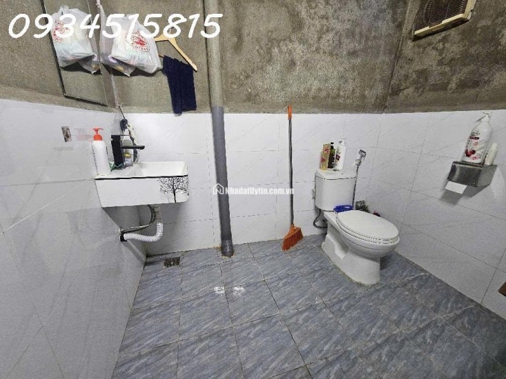 Bán nhà Thịnh Hào- Trung Tâm Đống Đa – 60m² – Cách Ô Tô Tránh 35m – Ở Sướng, Kinh Doanh Đỉnh-11,6 tỷ LH e Trang: 0934515815/0971969686