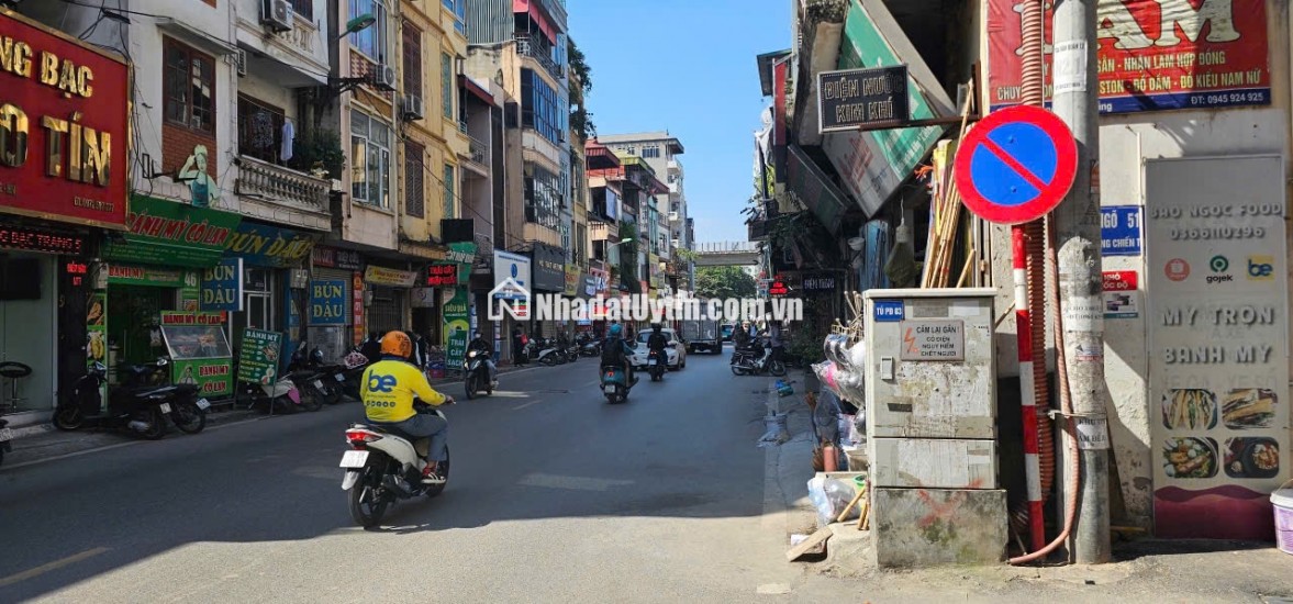 Chính chủ đến thuê Mặt Phố thành công, Văn Quán, 80m, 19.5 triệu/tháng, 2 bên Phố xe con tránh