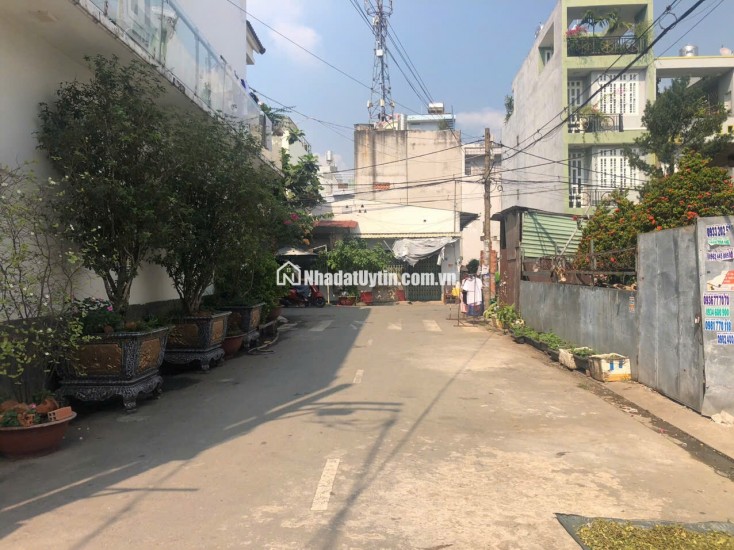 Cho thuê nhà hẻm 8m Đường Số 18, Bình Hưng Hòa, Bình Tân, 4 x 17m, 6 triệu