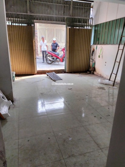 Cho thuê nhà hẻm 8m Đường Số 18, Bình Hưng Hòa, Bình Tân, 4 x 17m, 6 triệu