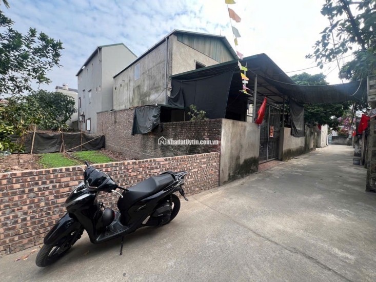 bán đất Đức Giang, Long Biên. Ngõ thông, ô tô tránh. Tiện ích ngập tràn. 42m, 
6,x tỷ ( có tl )