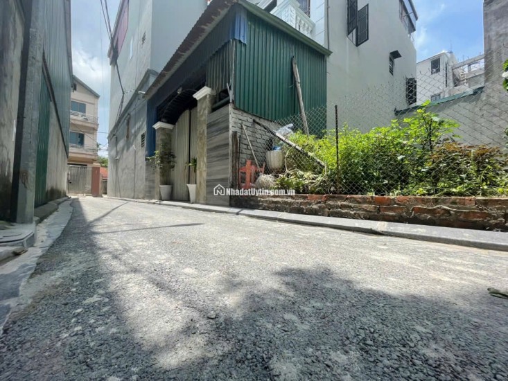 bán đất Đức Giang, Long Biên. Ngõ thông, ô tô tránh. Tiện ích ngập tràn. 42m, 
6,x tỷ ( có tl )