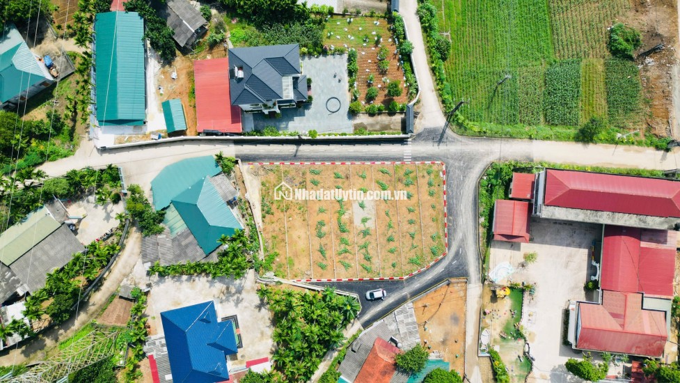 Đất nền Tp Hòa Bình view Sông Đà giá 650 triệu 1 lô, gần 3 Dự án lớn đang thi công