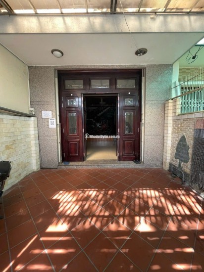 Nhà đẹp giá đầu tư.
CC bán nhà mặt tiền Lê Hồng Phong, Nam Nha trang.