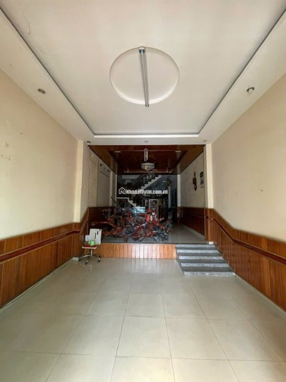 Chu thuê nhà 3 tầng nguyên căn mặt đường Lê Hồng Phong, Phước Long cũ, sát đường Cao Xuân Huy thông từ Biển vào dự án Charmora C.ty của