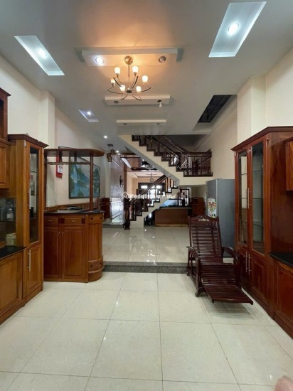 Nhà đẹp giá đầu tư.
CC bán nhà mặt tiền Lê Hồng Phong, Nam Nha trang.