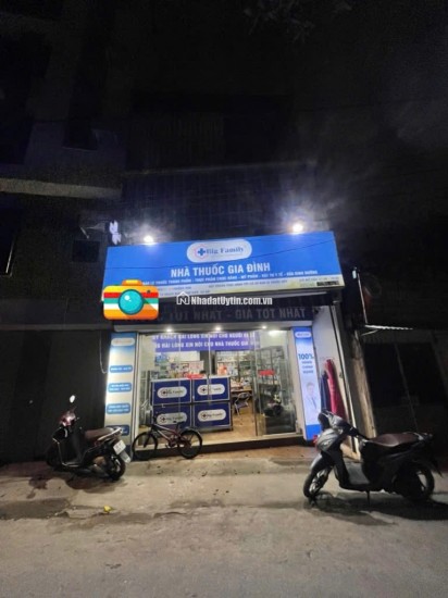 Bán nhà Nguyễn Văn Linh. 31,5m . Mặt đường kinh doanh . View hồ, ô tô tránh . Nhiều tiện ích , Tầng 1 kinh doanh được, Hàng hiếm còn xót lại . Gía