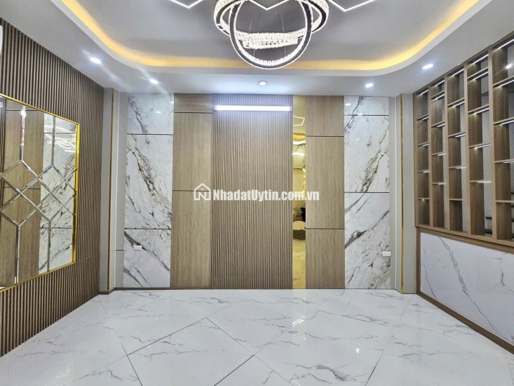 BÁN NHÀ – ĐỐNG ĐA – 39M2- 6 TẦNG – THANG MÁY – NHỈNH 11 TỶ