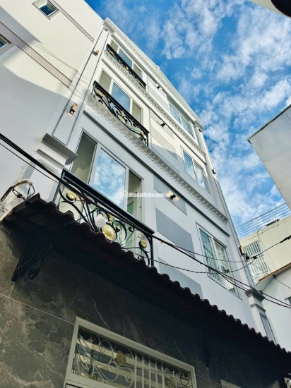 SIÊU PHẨM THÍCH QUẢNG ĐỨC – PHÚ NHUẬN  5 TẦNG ĐẸP - NGANG KHỦNG 5.4M - FULL NỘI THẤT