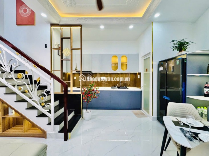 SIÊU PHẨM THÍCH QUẢNG ĐỨC – PHÚ NHUẬN  5 TẦNG ĐẸP - NGANG KHỦNG 5.4M - FULL NỘI THẤT