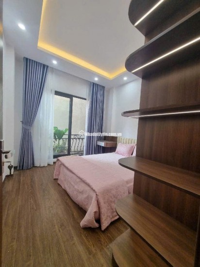 BÁN NHÀ KIM  GIANG -HOÀNG ĐẠO THÀNH MỚI TINH 37M *4 tẦNG  *8.5 TỶ ,  4 ngủ đủ  công năng,  full nội thất chỉ việc xách balo về ở