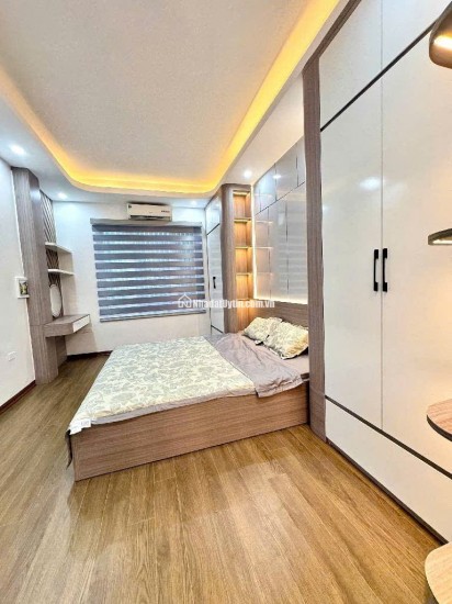  NHÀ ĐẸP GIẢI PHÓNG - Ô TÔ - NGÕ THÔNG 32M *5 tầng * 7.85 tỷ thương lương mạnh