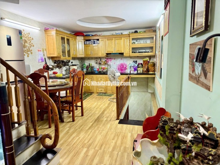 Bán Nhà Tân Triều 34m2- 6 Tầng – 6 phòng ngủ - Vừa ở vừa cho thuê -Gần ô tô – Ngõ thông – chào 8.3 tỷ.