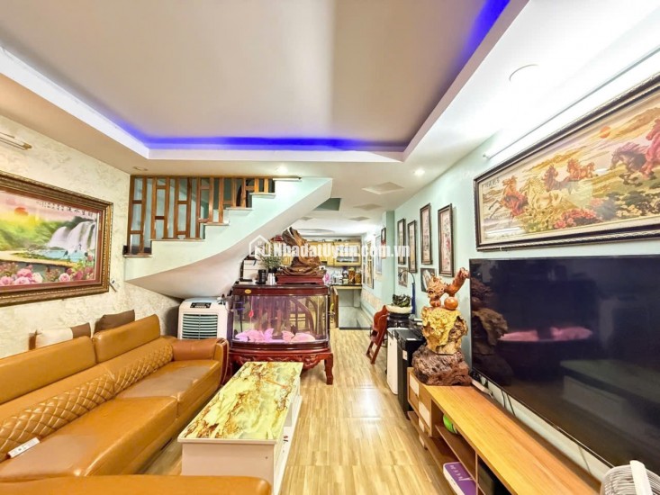 Bán Nhà Tân Triều 34m2- 6 Tầng – 6 phòng ngủ - Vừa ở vừa cho thuê -Gần ô tô – Ngõ thông – chào 8.3 tỷ.