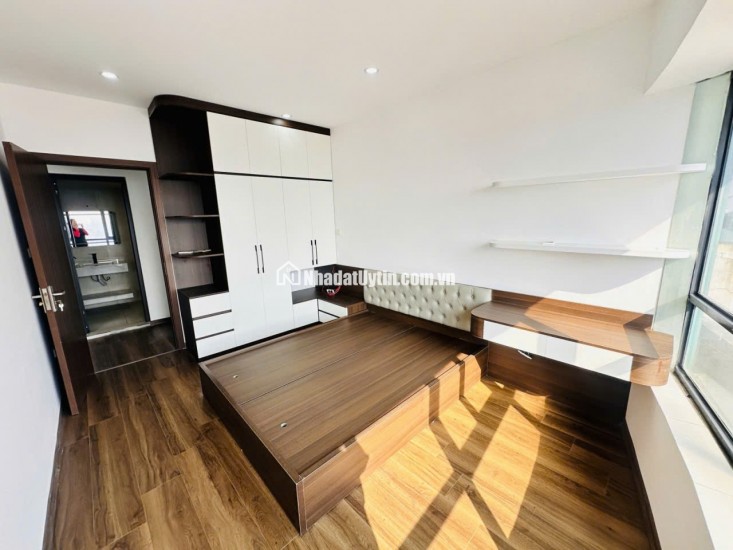 Bán gấp – Lô góc-Chung cư Toà A2- Nguyễn Đức Cảnh – Hoàng Mai – 134m2 – 4 ngủ - 8,5 tỷ