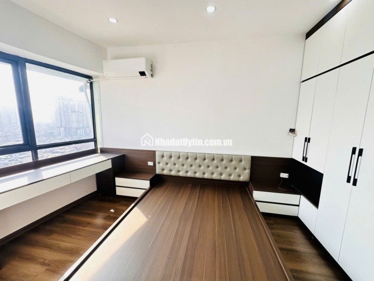 Bán gấp – Lô góc-Chung cư Toà A2- Nguyễn Đức Cảnh – Hoàng Mai – 134m2 – 4 ngủ - 8,5 tỷ