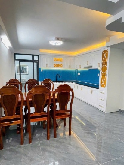 BÁN NHÀ ĐẸP 4 TẦNG – HUỲNH THỊ ĐỒNG - NHÀ BÈ – KDC ĐỒNG BỘ CAO CẤP – KẾ BÊN PHÚ MỸ HƯNG – HXH 6M - GIÁ 8xx TỶ