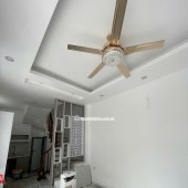 Bán nhà Đức Giang, 30m, Tiện ích ngập tràn, Nhà mới xây. Nội thất cơ bản . Sổ đỏ cất két. Gía chỉ 6x tỷ ( có tl)