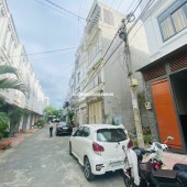 NHÀ 4 TẦNG  4PN. Oto ngủ trong nhà . Hẻm oto tránh