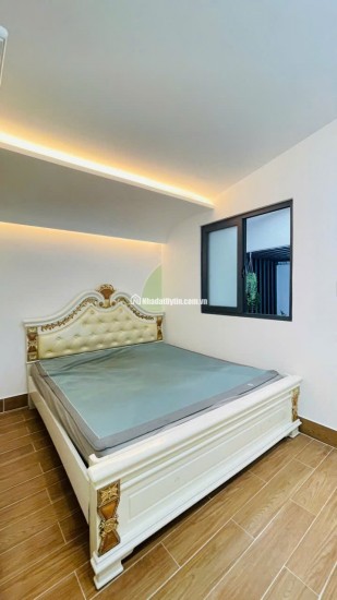 Hẻm gần 4m thông ngay khu vip Tân Sơn Nhì, 56m2, 2 tầng, 5tỷ nhỉnh tặng full NT