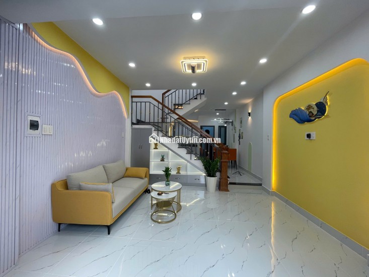 Hẻm gần 4m thông ngay khu vip Tân Sơn Nhì, 56m2, 2 tầng, 5tỷ nhỉnh tặng full NT