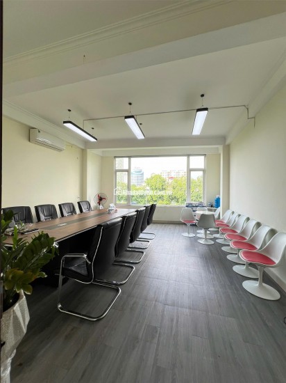 Cho thuê văn phòng 225A Nguyễn Ngọc Vũ - Trung Hòa chỉ 6 triệu