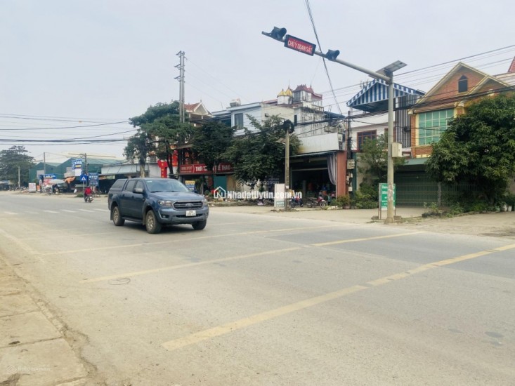 Bán đất Hoà Lạc, Quốc Oai, gần Quốc Lộ 21, kết nối giao thông vàng, full thổ cư, sổ đỏ GD luôn