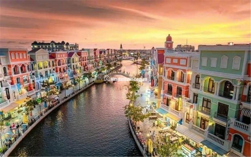 Bán liền kề tại khu san hô oceanpark2 . Gía rẻ tốt nhất thị trường ,triết khấu 25-30% . Nhiều phần quà hấp dẫn từ chủ đầu tư . k chênh .