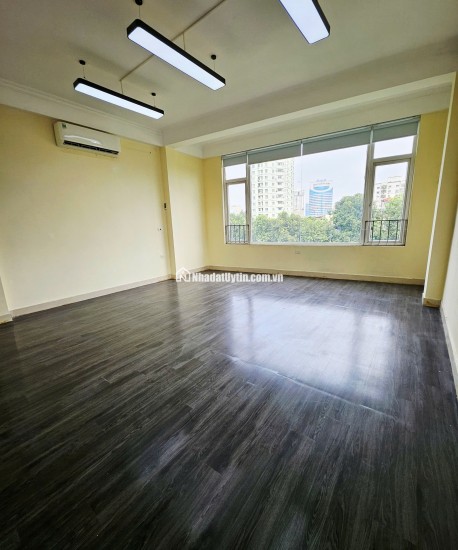 Còn duy nhất 01 văn phòng cần cho thuê 225A Nguyễn Ngọc Vũ - 6 triệu