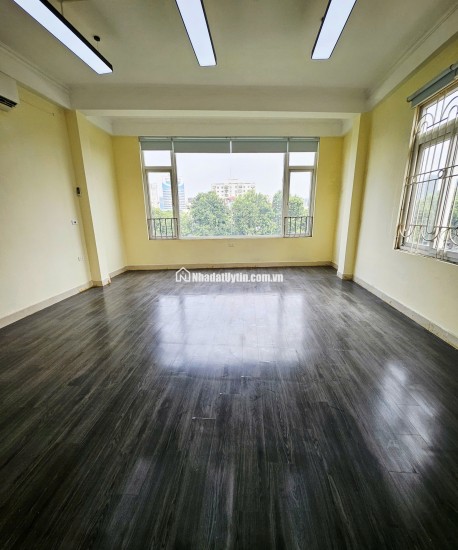 Còn duy nhất 01 văn phòng cần cho thuê 225A Nguyễn Ngọc Vũ - 6 triệu