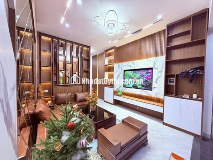 CẦU GIẤY - CÔNG NĂNG ĐỈNH - NHÀ QUÁ ĐẸP - FULL NỘI THẤT - MUA Ở 10 ĐIỂM