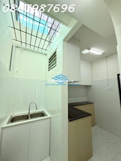 Bán nhà hẻm Phước Long, Nam Nha Trang, giá chỉ 2,35 tỷ, tiềm năng phát triển cao, LH ngay