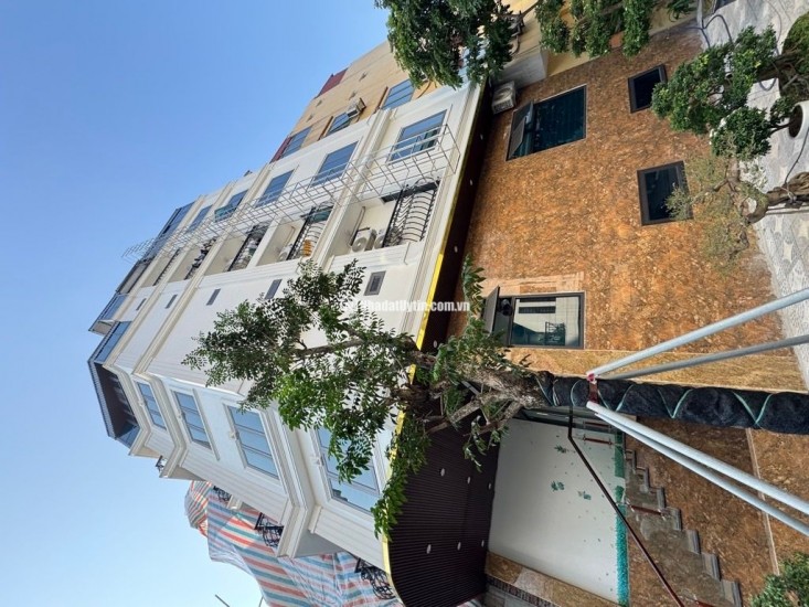 PHÂN LÔ VỈA HÈ - LÔ GÓC VIP - Ô TÔ TRÁNH - KHU VIP - TĐC TU HOÀNG - NHÀ ĐẸP LONG LANH - THANG MÁY - ĐỦ GPXD, PCCC