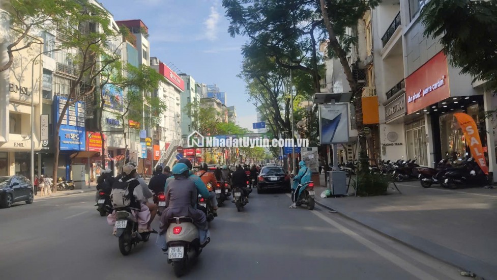 CHÍNH CHỦ BÁN GẤP NHÀ NGÕ 161 THÁI HÀ, MẶT TIỀN RỘNG 5,6M, 5 TẦNG + 1 TUM, OTO VÀO NHÀ