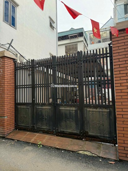 Bán đất nở hậu Làng Lụa Vạn Phúc  Ô tô 7 chỗ vào tận đất ,rất hiếm