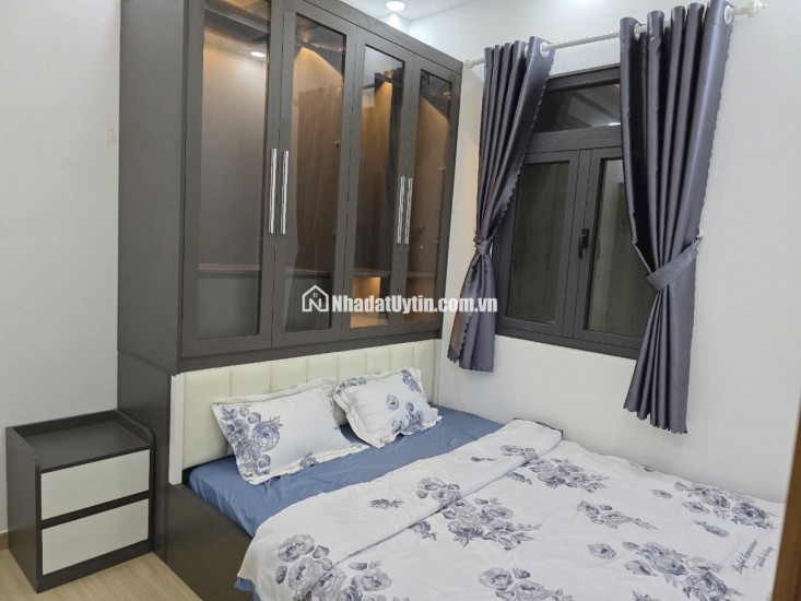 ĐƯỜNG 10M SIÊU THOÁNG – XE HƠI NGỦ TRONG NHÀ – NHÀ MỚI 4 TẦNG – GIÁP QUẬN 7 – CHỈ 6.9 TỶ