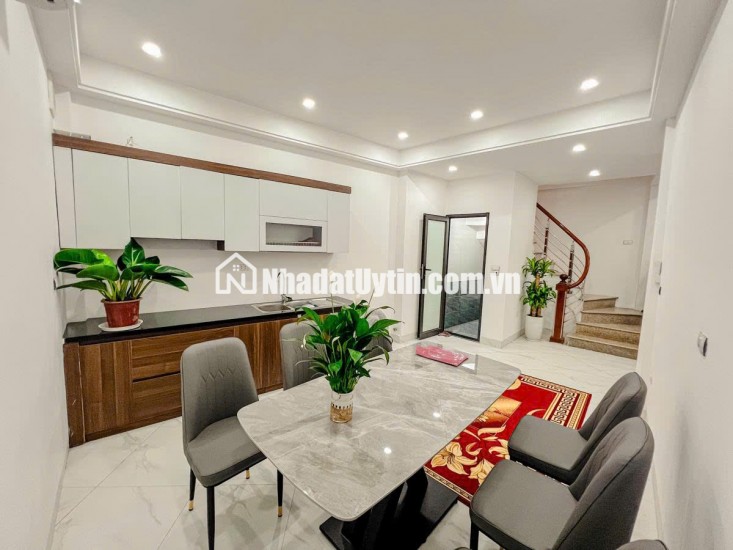 BÁN SIÊU PHẨM SIÊU ĐẸP ĐỐNG ĐA - 6 TẦNG PHUN - 8 PHÒNG - Ở CHO THUÊ QUÁ ĐỈNH - CÁCH Ô TÔ 20M  - TRƯỚC NHÀ BA GÁC ĐUA NGÕ CỰC THOÁNG