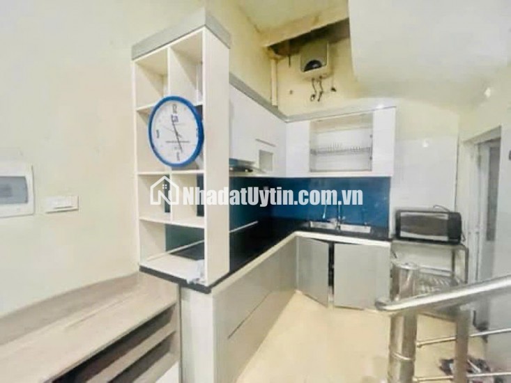 BÁN NHÀ TRƯỜNG TRINH - GIAO THÔNG THUẬN TIỆN - GẦN TRƯỜNG HỌC + BỆNH VIỆN -GIÁ NHÚ 10 TỶ