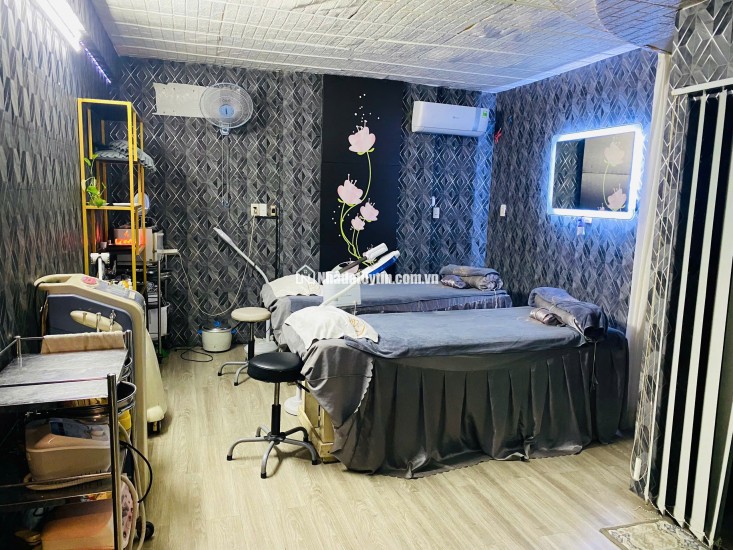 Spa Quận 11 cần sang nhượng Địa chỉ : 285 Lãnh Binh Thăng, p8, quận 11. Tphcm