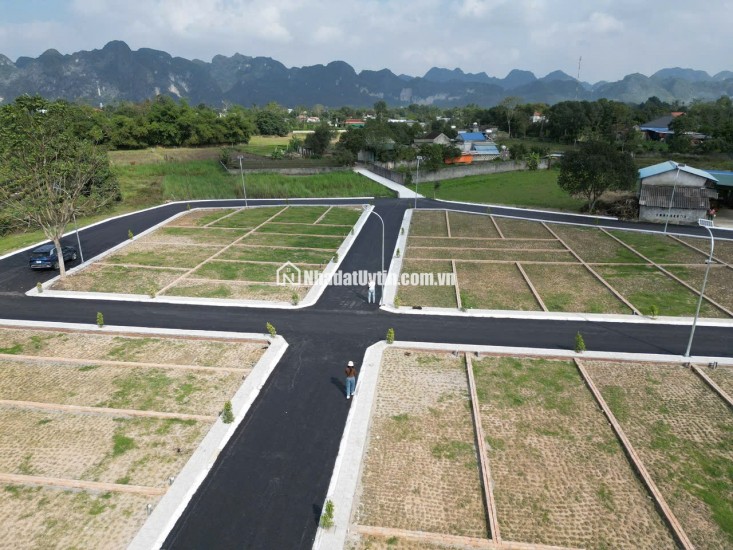 ĐẤT NỀN LẠC THỦY, HÒA BÌNH - SÁT CẠNH UTOPIA RESORT GIÁ CHỈ TỪ 3XX TRIỆU – LÔ VIEW HỒ