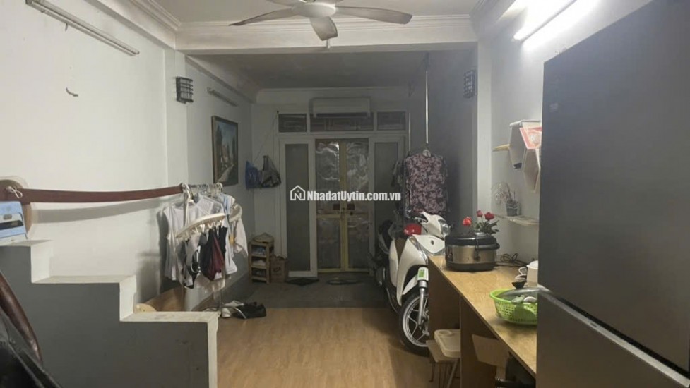 BÁN GẤP NHÀ TÂY TRÀ Ô TÔ 7 CHỖ ĐỖ CỔNG, NHÀ ĐẸP GẦN PHỐ GẦN CHỢ 32M GIÁ 8.9 TỶ