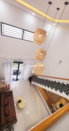 Bán nhà tặng NT vào ở ngay HXH Phan Huy Ích ngang 4m 56m2 gần Emart chỉ 5.8 tỷ.