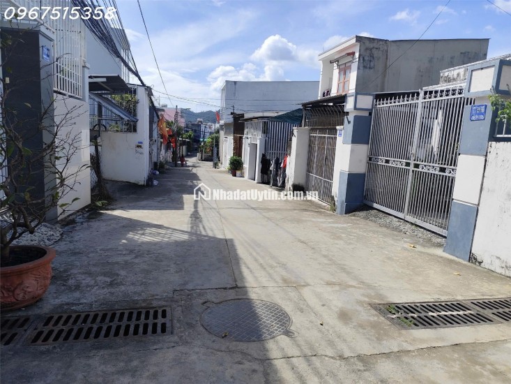 Nhà 3 tầng KĐT Mỹ Gia cực đẹp full nội thất chỉ việc ở