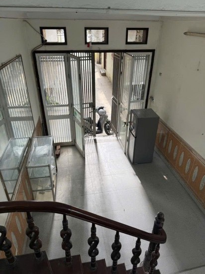 BÁN NHÀ LĨNH NAM Ô TÔ ĐỖ CỬA, KINH DOANH TỐT GẦN TRƯỜNG HỌC 35M4T