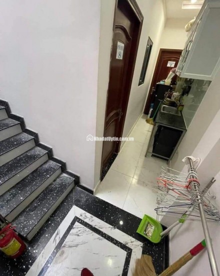 Bán nhà Q7: 81m2, ngang 6m, 4 tầng, 10pn, sổ hồng, nguyễn văn quỳ, giá 10.5 tỷ, liên hệ 0907951568.