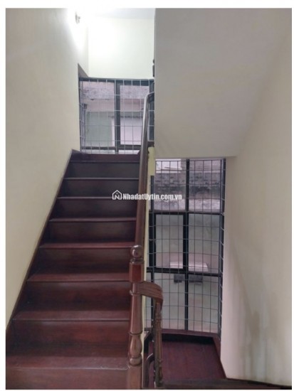 Bán nhà đẹp Phùng Chí Kiên- Lô Góc- Ô Tô vào nhà 56,9m2 giá 20 tỷ