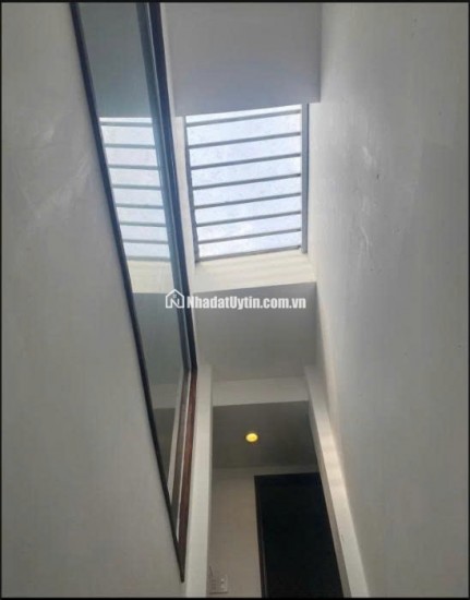 Bán nhà mặt tiền đường Phan Đăng Lưu, vị trí đẹp trung tâm Dĩ An.